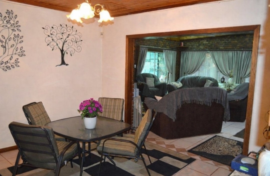 5 Bedroom Property for Sale in Stilfontein Ext 4 North West